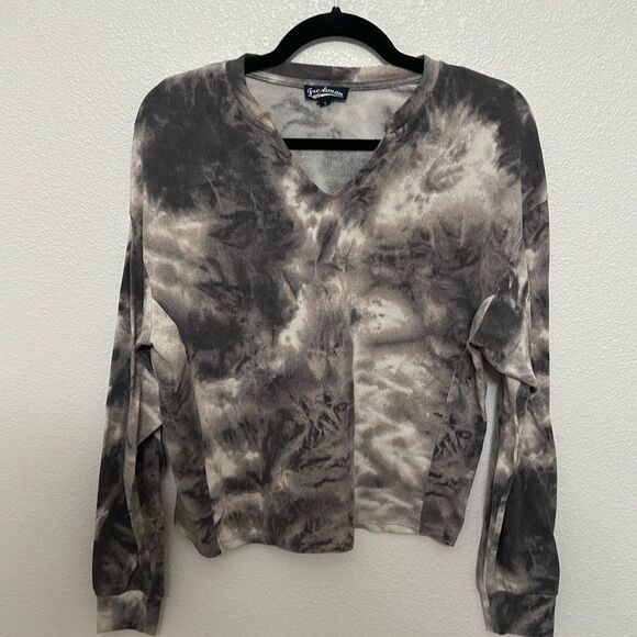 Women’s Pajama Top Tie Die - Picture 1 of 3